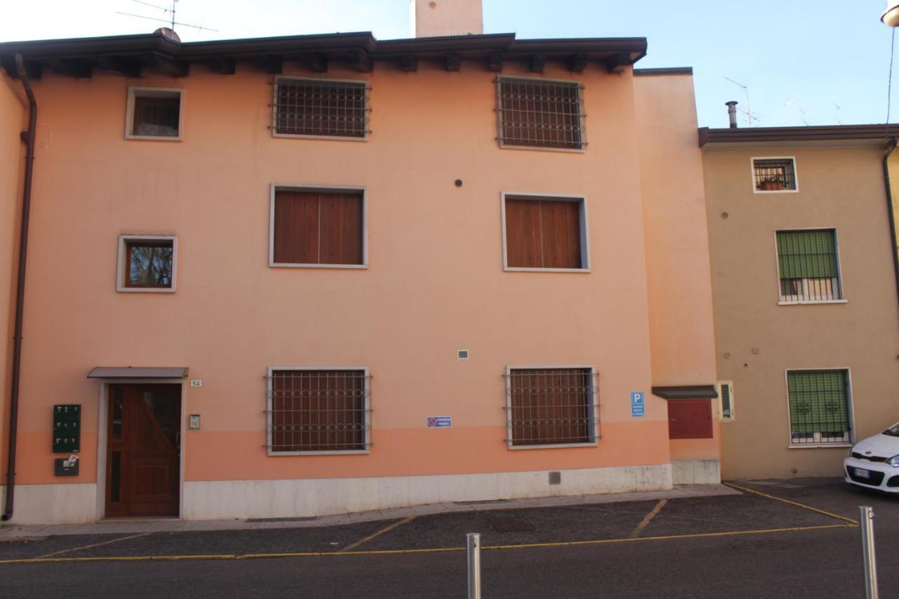 Richi Rent 01 Villa Verona Bagian luar foto